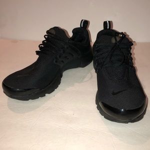 Nike Air Presto Essential Triple Black